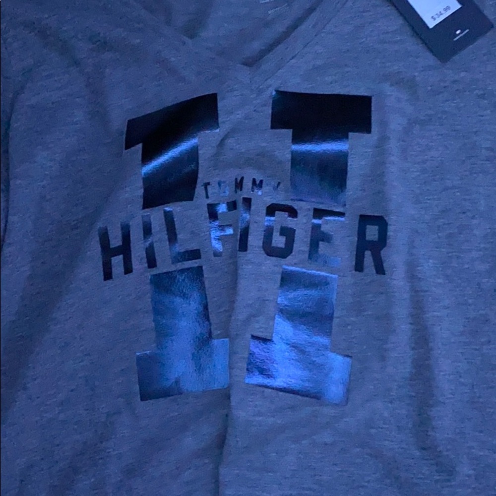 tommy hilfiger t-shirt casual grey super cute